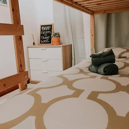 Balili Surf House Gasthuis 2*
