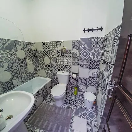 Gasthuis Balili Surf House 2*