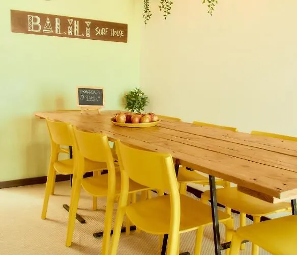 Balili Surf House 게스트하우스 2*