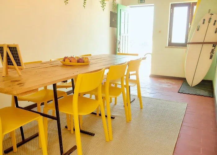 Balili Surf House 게스트하우스 발리알