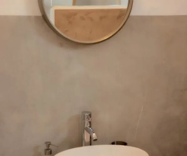 Balili Surf House 게스트하우스 발리알