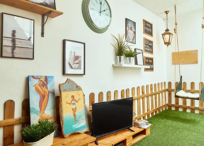 Balili Surf House 발리알